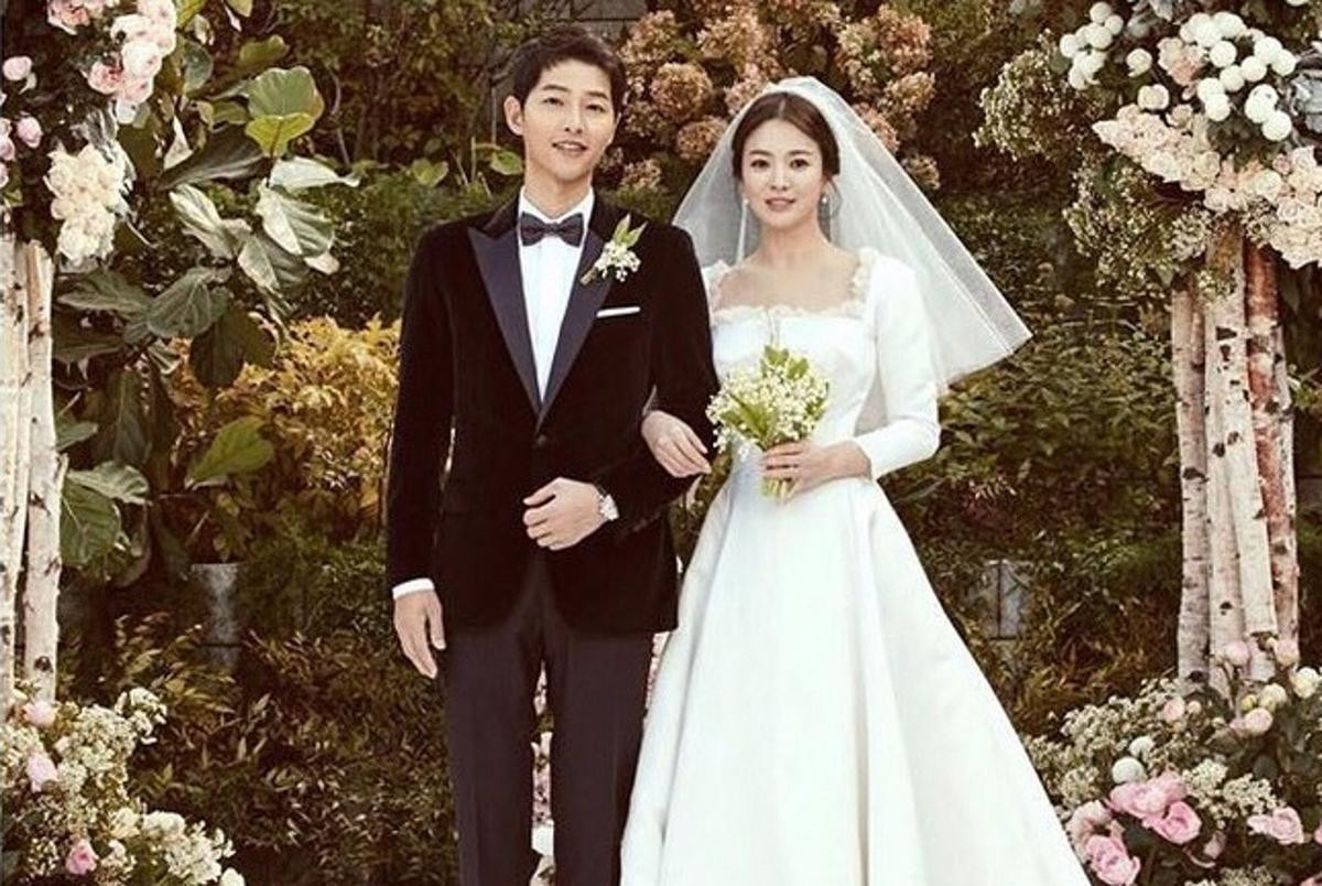 Những điểm giống nhau giữa Song Joong Ki - Song Hye Kyo và Huỳnh Hiểu Minh - Angelababy giữa tâm bão ly hôn Ảnh 2