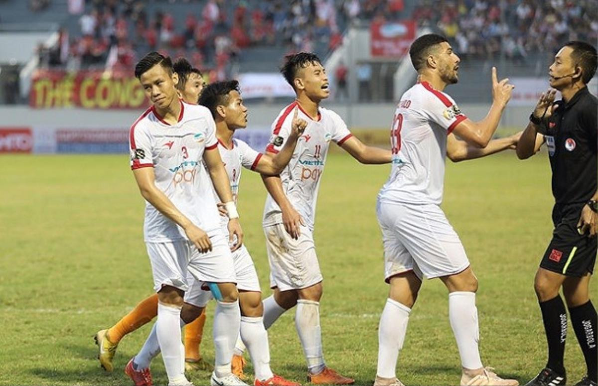 Vận đen kỳ lạ xảy ra với dàn sao ĐTVN sau chức vô địch AFF Cup 2018 Ảnh 2