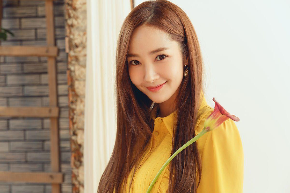 'Thách bạn không đổ': Ngắm loạt ảnh mới đẹp 'rụng rời' của Park Min Young đi rồi hãy trả lời nhé! Ảnh 9