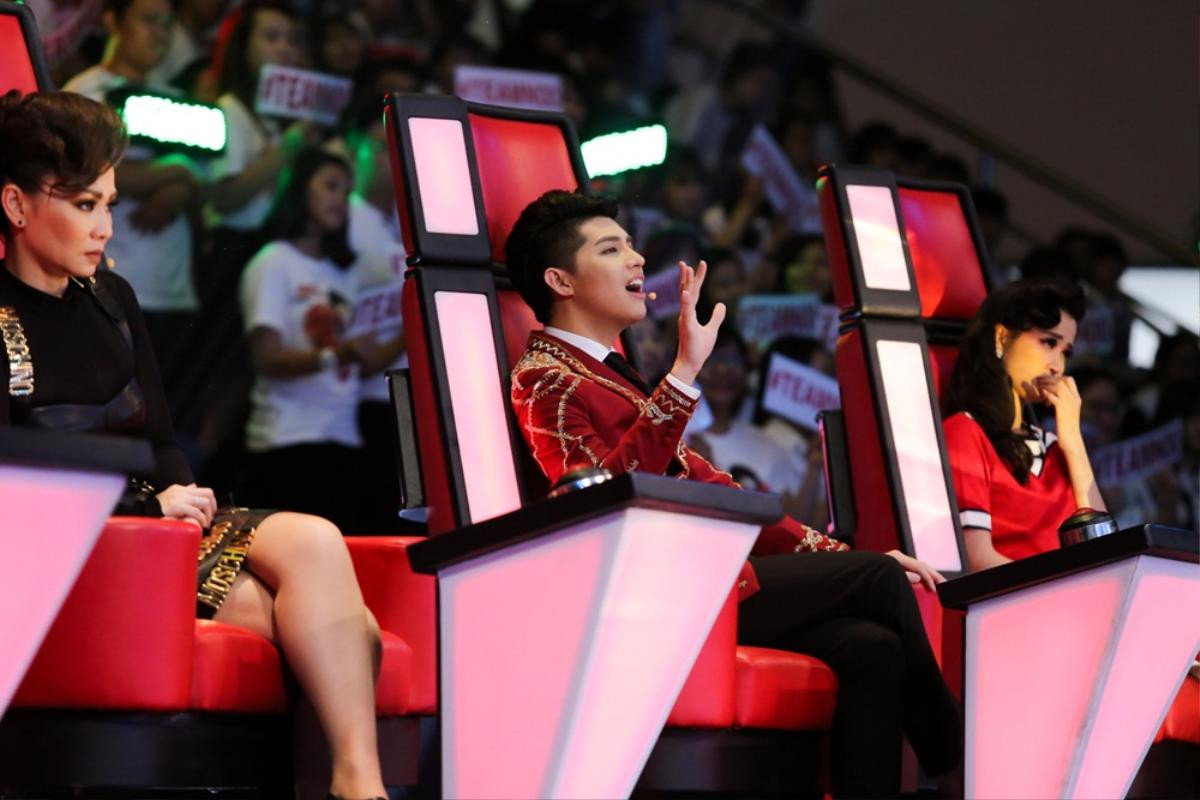 Chủ nhân 'ghế nóng' The Voice - Giọng hát Việt: 'Gừng càng già càng cay' hay 'tuổi trẻ tài cao' mới là 'hot trend'? Ảnh 7