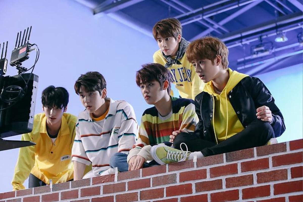 TXT debut và sự cố đầu tiên trong sự nghiệp: MV CROWN cứ mãi… 7 lượt xem Ảnh 1