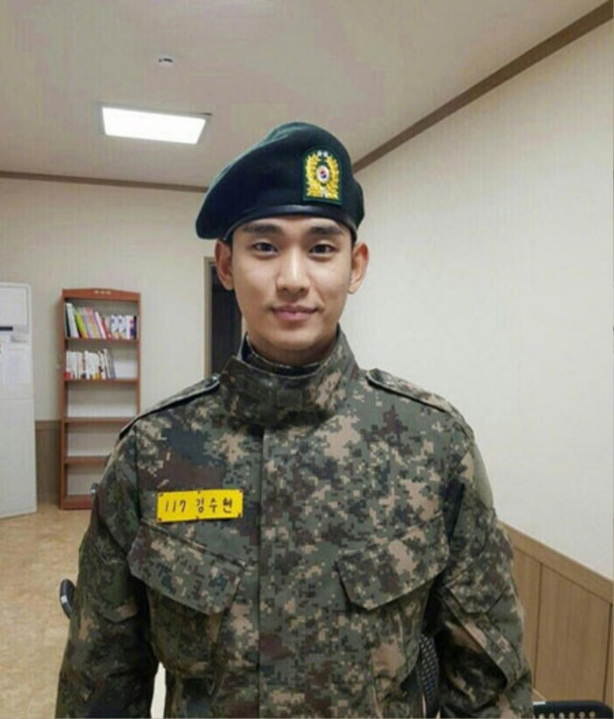 Sao nhập ngũ: Ok Taec Yeon - Kim Soo Hyun được thăng cấp, K-net 'đá xéo' G-Dragon (Big Bang) Ảnh 2