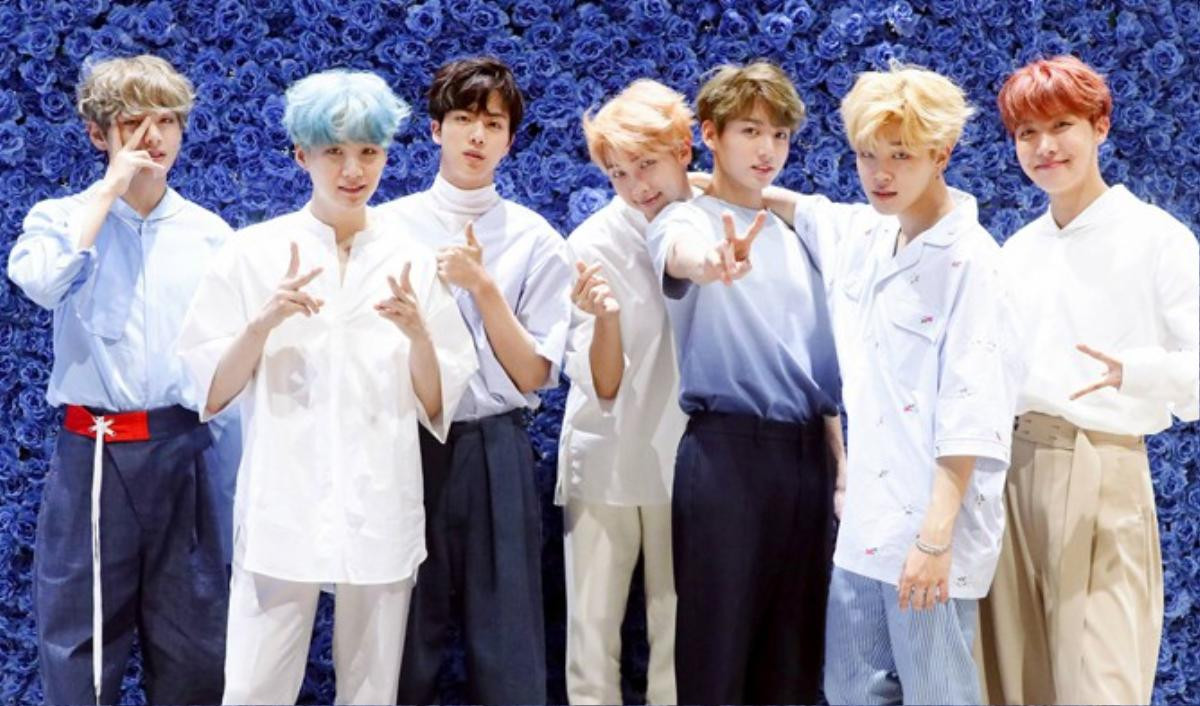 Kì lạ thay, đàn em TXT lại kí hợp đồng với công ty đối thủ của BTS ở thị trường Mỹ Ảnh 2