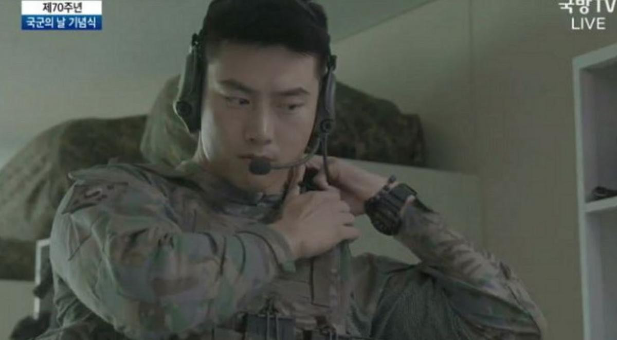 Từ hôm nay, hãy gọi Ok Taecyeon (2PM) là 'Captain Korea'! Ảnh 5