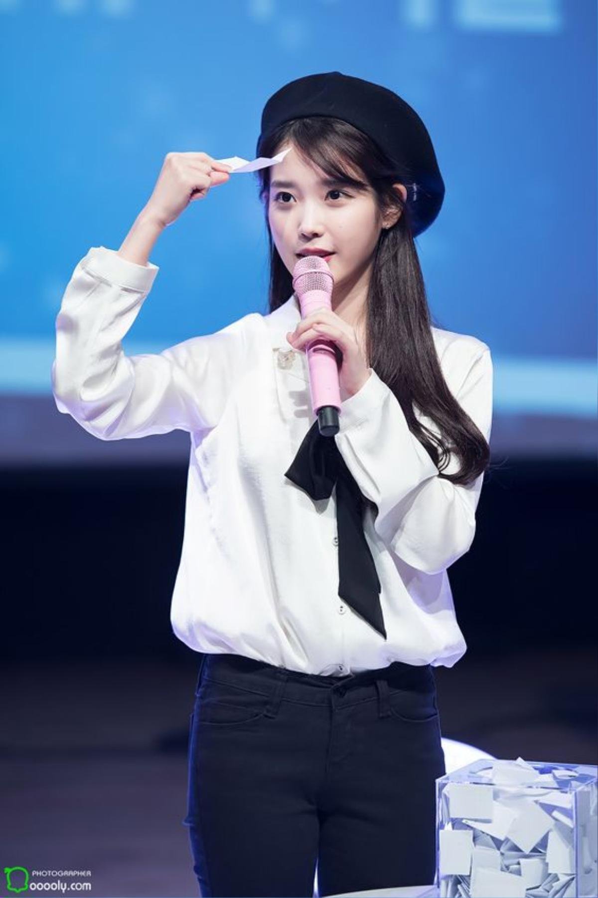 IU cực dễ thương với non-fan - Kai (EXO) vừa mới quay lại Instagram thì suýt nữa xảy ra chuyện Ảnh 1