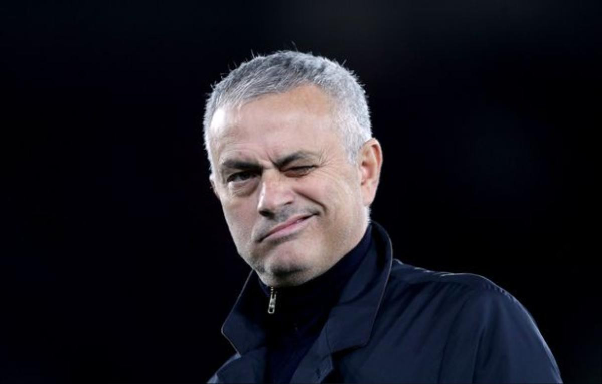 Mourinho hóa 'thánh sống' trong ngày Real Madrid đại bại Ảnh 2