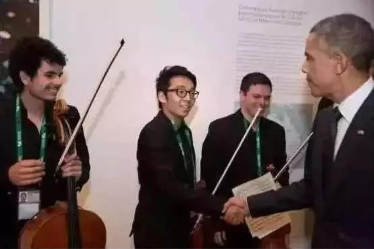 Không chỉ hát nhép, Cbiz còn xuất hiện thêm cả 'kéo nhép': Cúc Tịnh Y bị nghi ngờ chơi đàn Violon gian dối trên đài Hồ Nam Ảnh 3