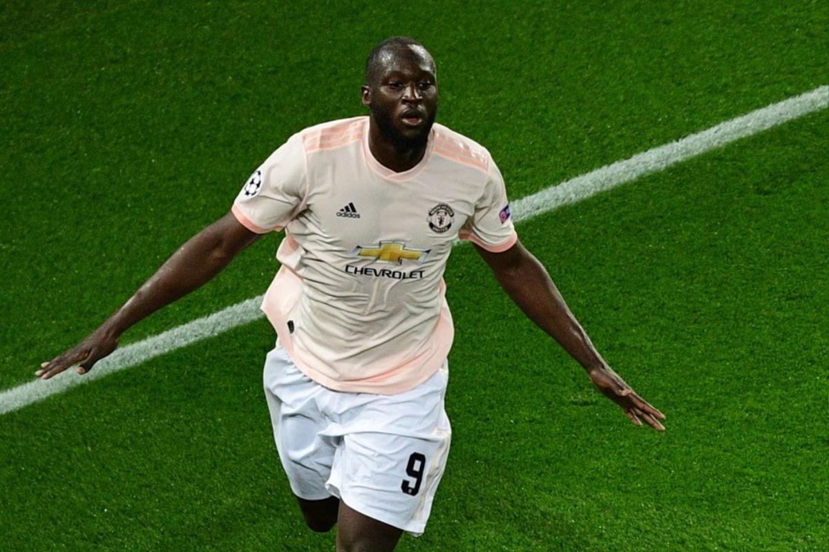 Lukaku - Từ cầu thủ bị fan MU chửi đến 'người hùng' Ảnh 2