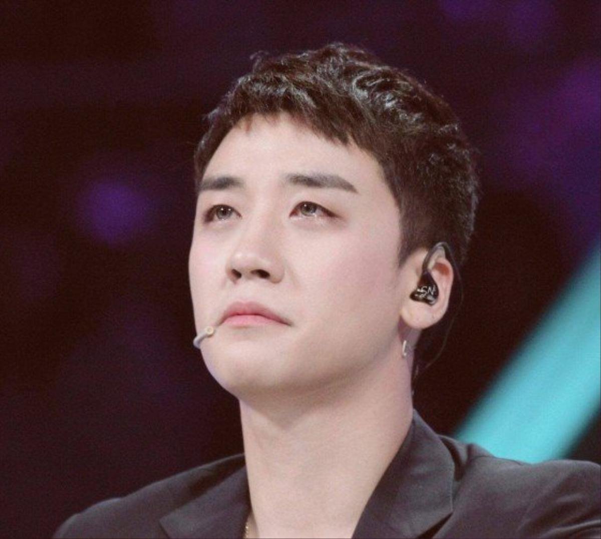 Trước những tin đồn 'bê bối' chưa kịp giải quyết xong, Seungri đã 'bị gọi' nhập ngũ vào cuối tháng 3 này! Ảnh 1