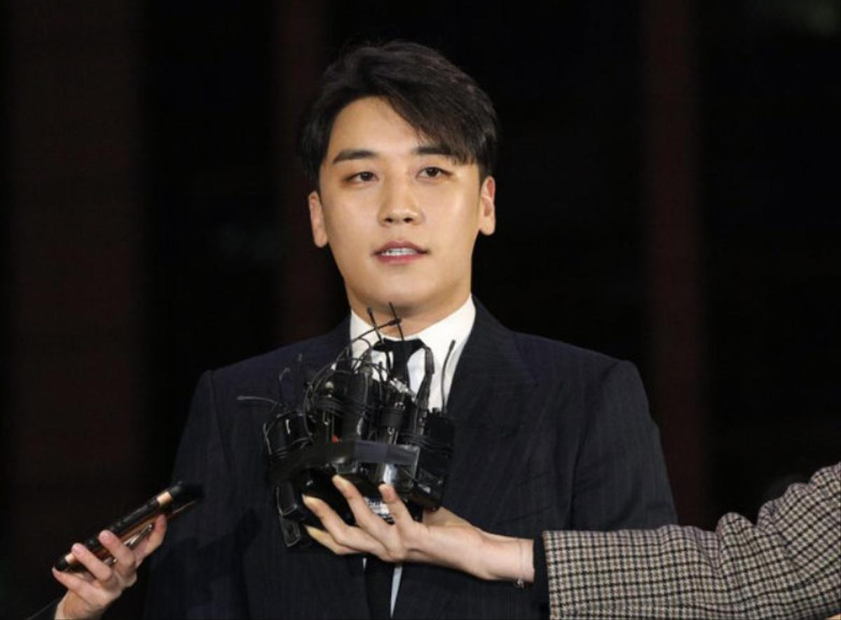 Kiện cáo chưa xong đã đến lúc nhập ngũ, loạt scandal của Seungri sẽ trôi về đâu? Ảnh 1