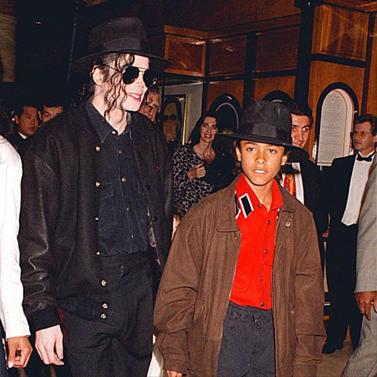 Phim tài liệu 'Leaving Neverland' cáo buộc Michael Jackson ấu dâm khiến dư luận phải nhìn lại toàn cảnh vụ việc chấn động Ảnh 5