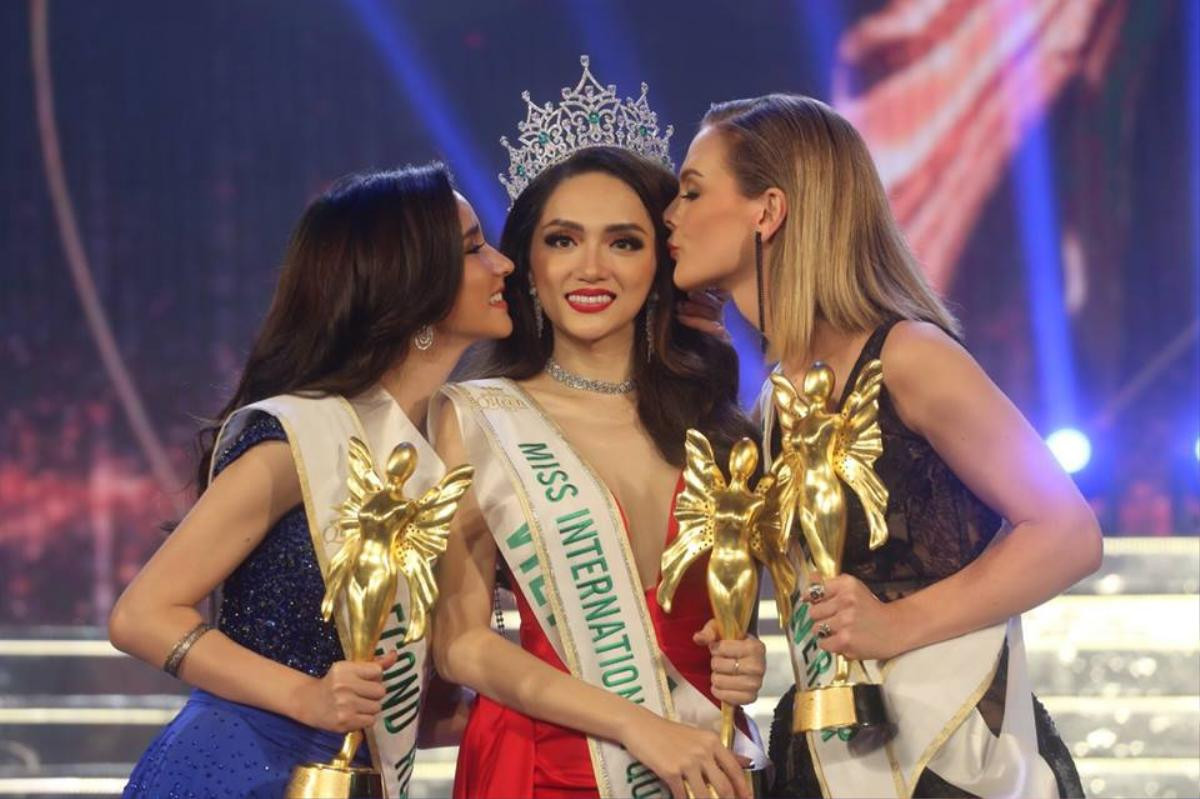 Đọ sắc Top 3 Miss International Queens 2 mùa: Mọi so sánh đều trở nên khập khiễng? Ảnh 7