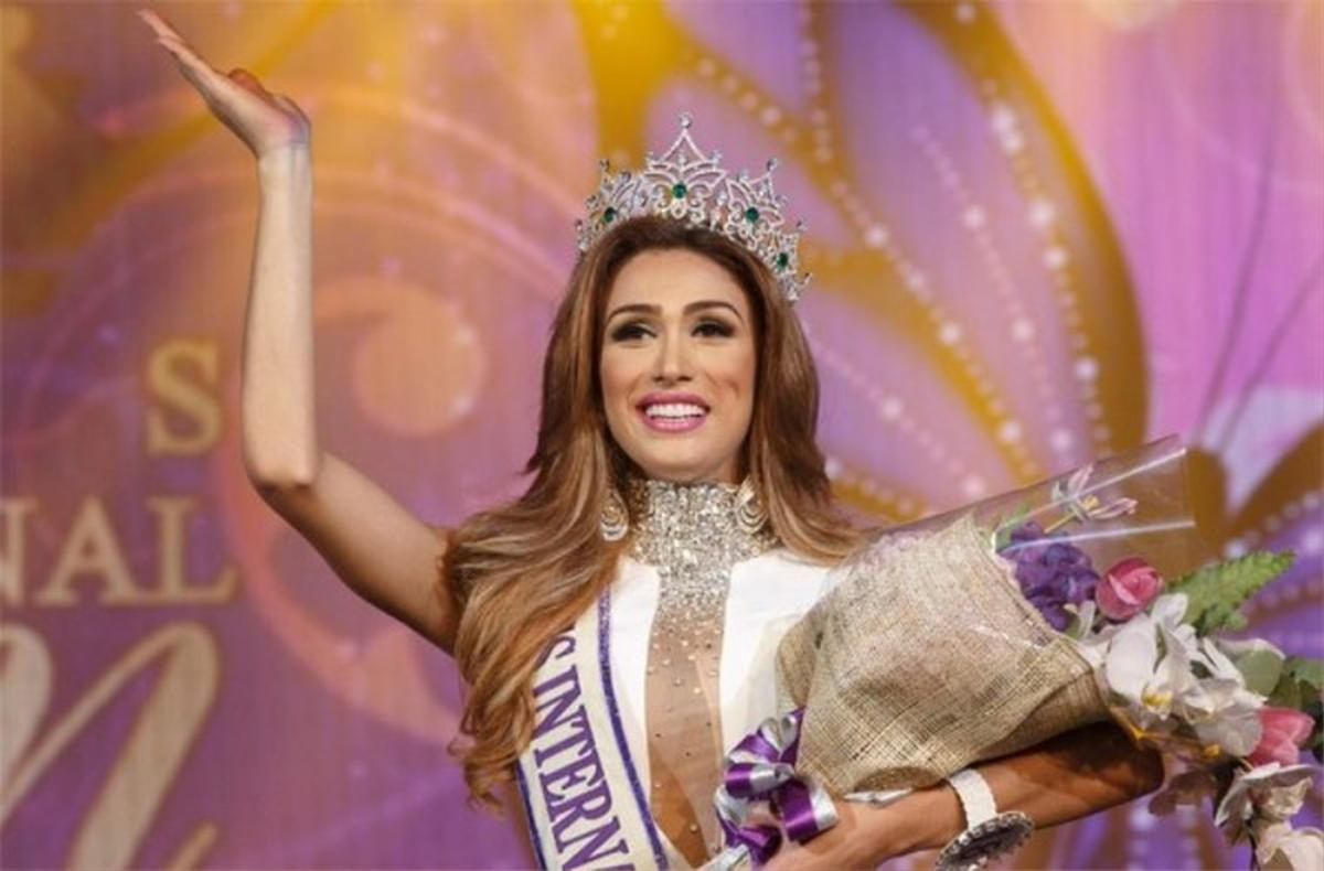 Đọ sắc 14 Miss International Queen, fan Việt càng thêm tự hào vì Hương Giang Ảnh 5