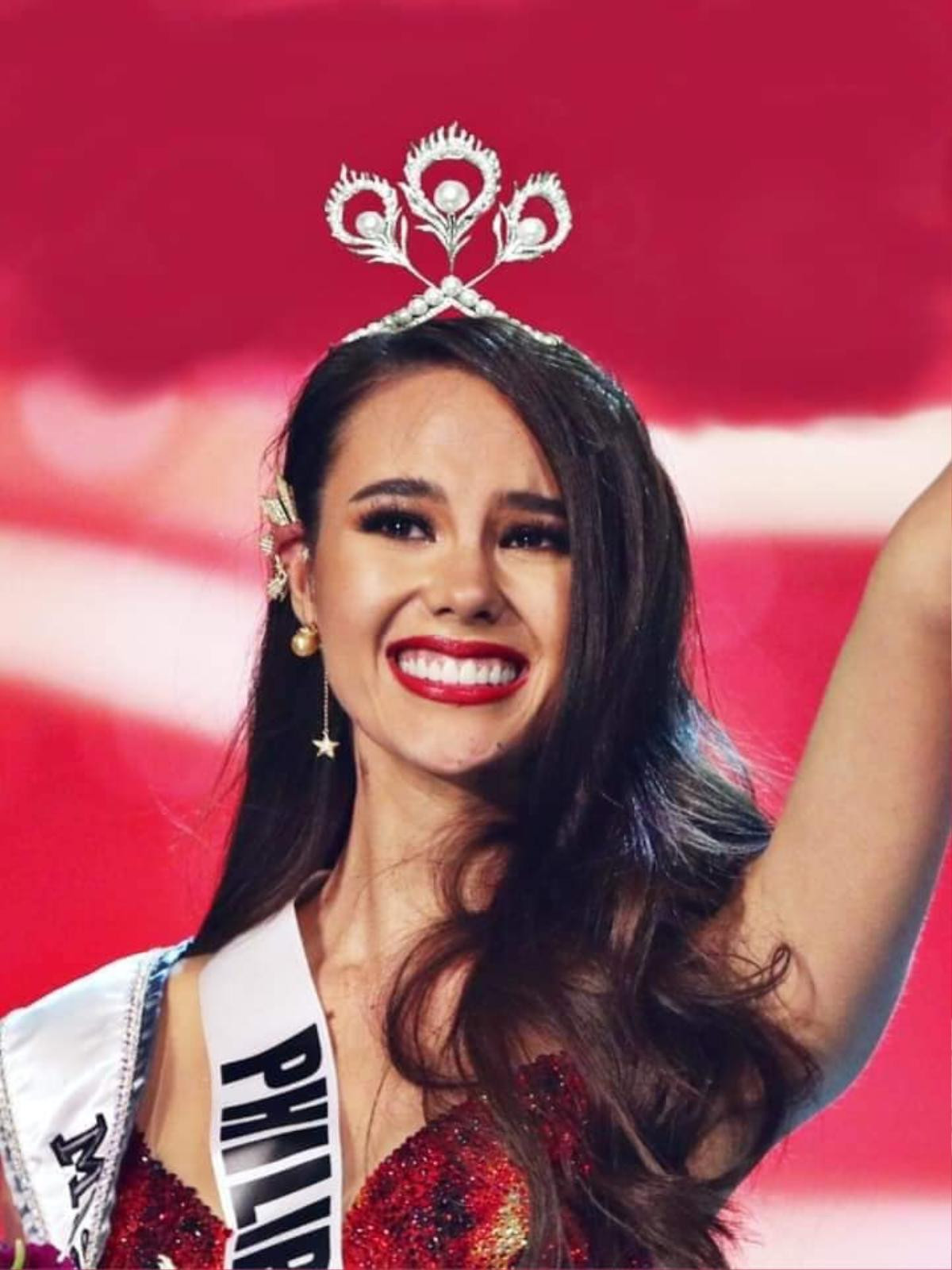 Bị fan 'chế' lại, vương miện Miss Universe trở nên 'dị dạng' khó tin khi mỗi lần Catriona Gray về quê nhà! Ảnh 5