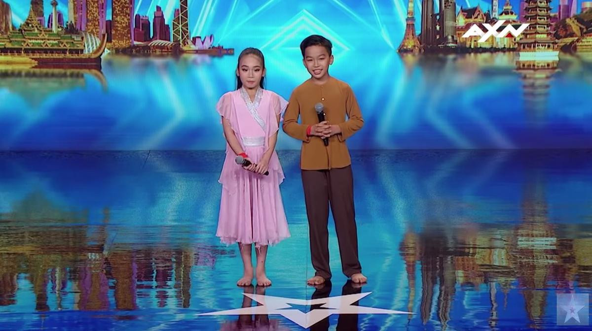 Cặp đôi nhí đến từ Việt Nam khiến sân khấu Asia's Got Talent 'vỡ òa': 'Bọn con sẽ cùng nhau nhảy đến già' Ảnh 1