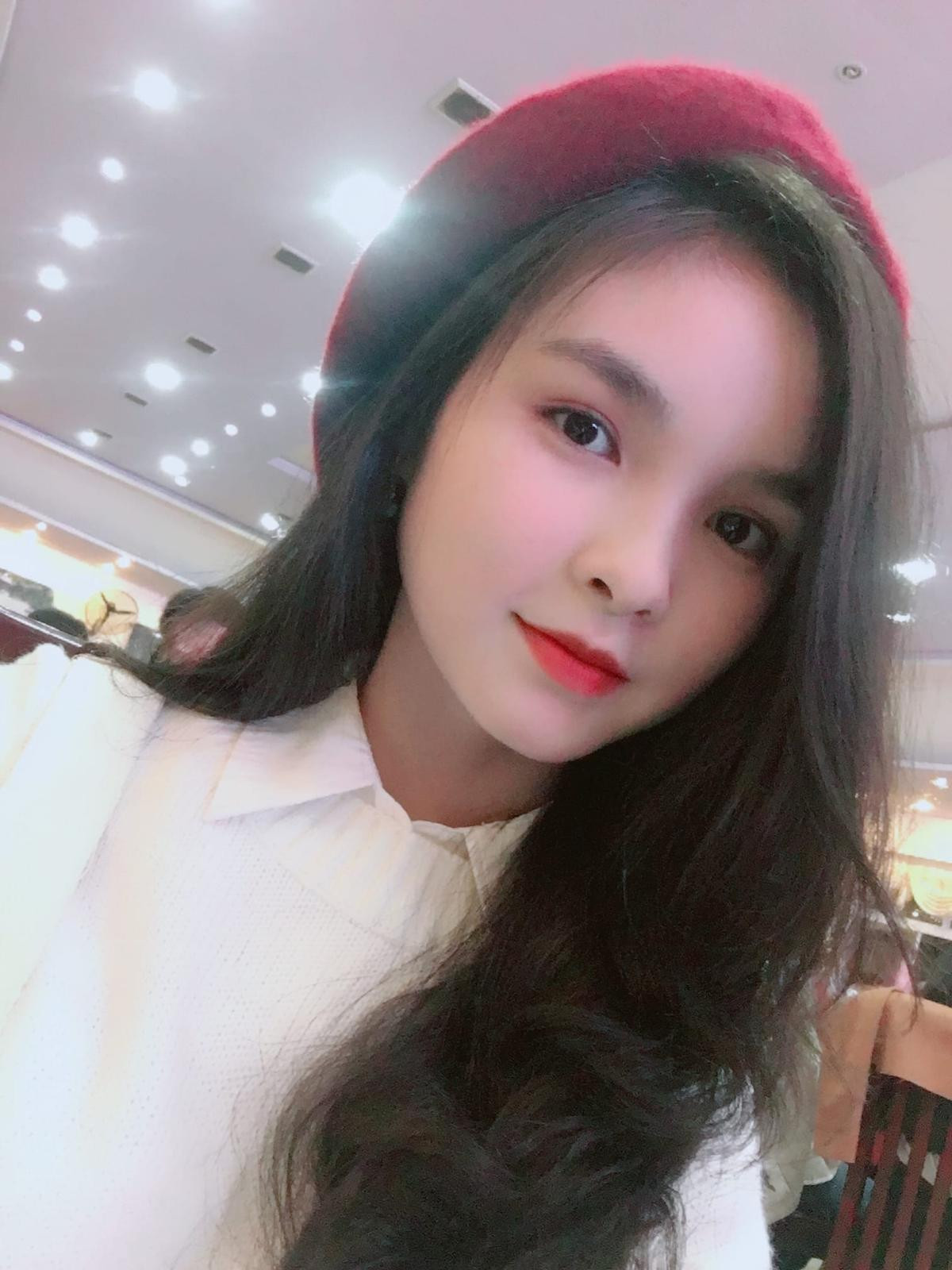 Hội anh em nháo nhào trước nhan sắc trong sáng, mỏng manh của cô giáo thực tập xinh như hotgirl Ảnh 4