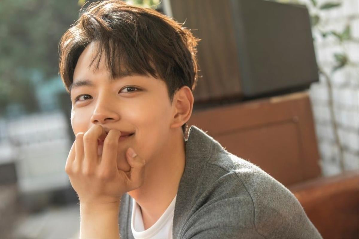 Choi Tae Joon sẽ hợp tác với Yeo Jin Goo và IU trong phim của biên kịch 'Hoa Du Ký'? Ảnh 5