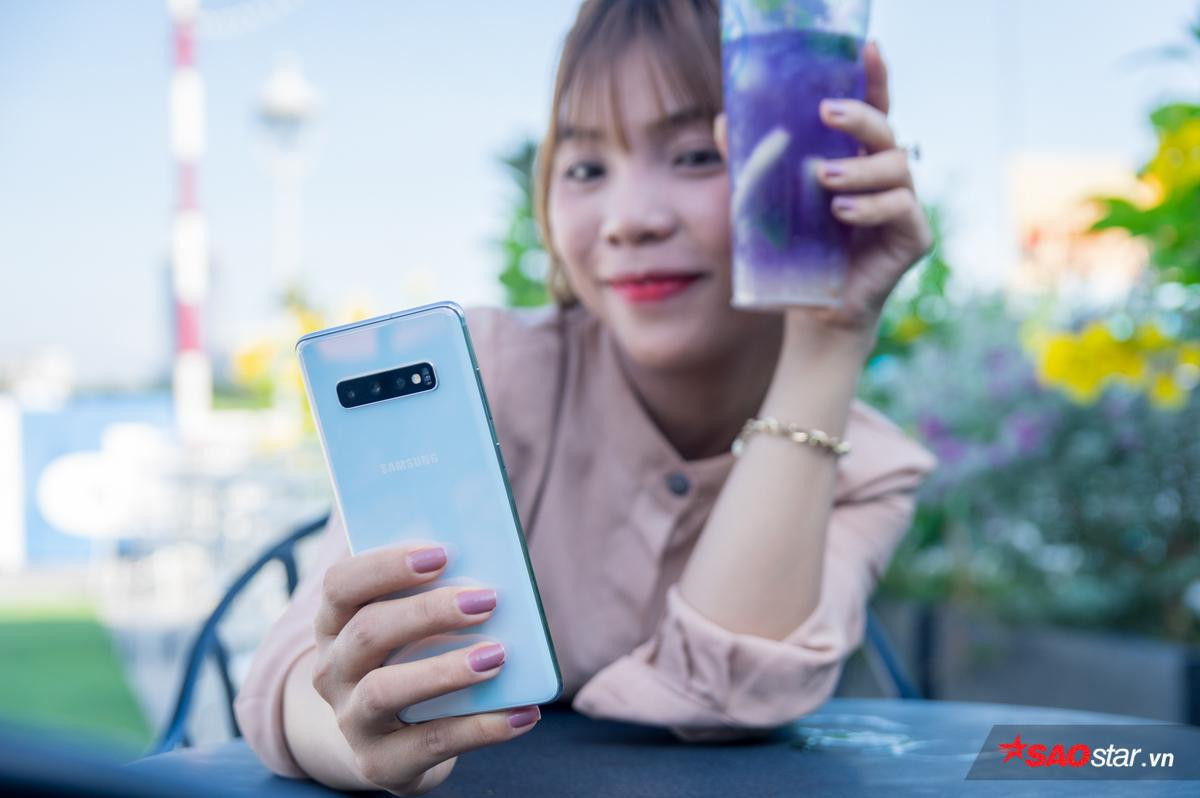 Đánh giá chi tiết thiết kế Galaxy S10: Đẹp tinh tế và khác biệt! Ảnh 6