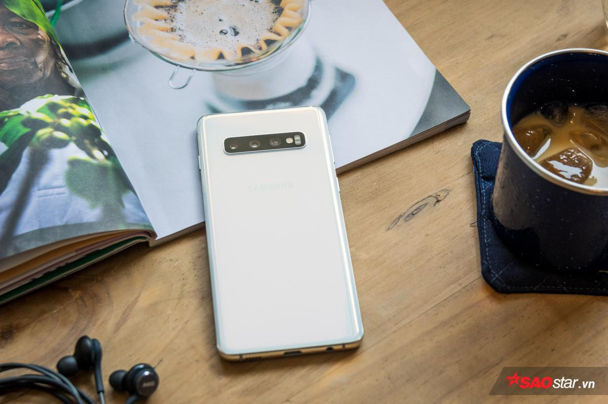 Đánh giá chi tiết thiết kế Galaxy S10: Đẹp tinh tế và khác biệt! Ảnh 5