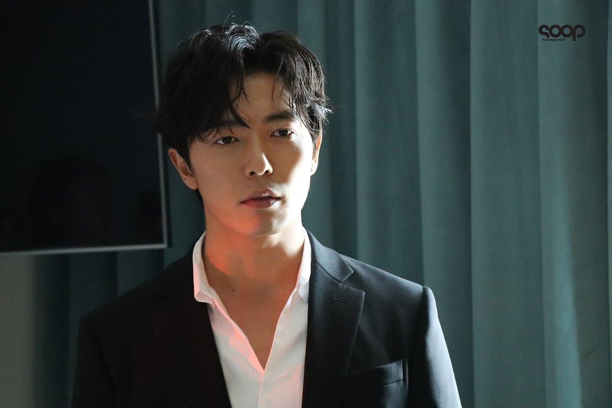 Kim Jae Wook - Kwon Yul: Sát nhân năm ấy chúng ta cùng theo đuổi, bạn thích tạo hình phim mới của ai hơn? Ảnh 13