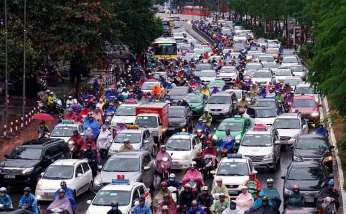 Chuyên gia 30 năm nghiên cứu giao thông Hà Nội: Ô tô mới là nguyên nhân chính gây ùn tắc, ô nhiễm chứ không phải xe máy Ảnh 2