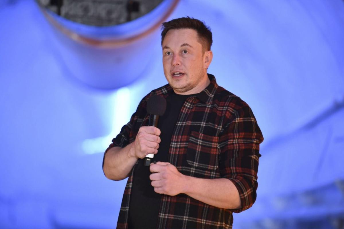 Elon Musk từng sống với 1 đô la một ngày và những bí mật thời thơ ấu của tỷ phú công nghệ Ảnh 2