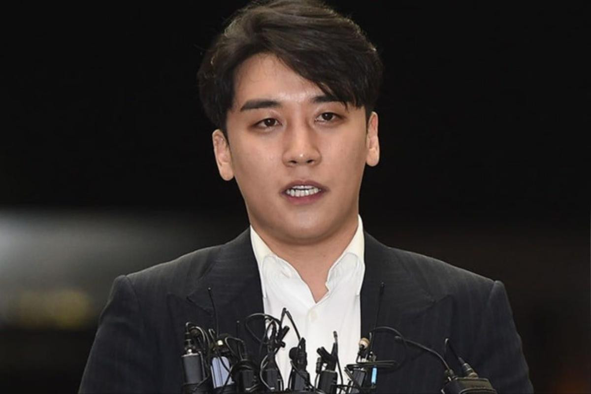 Giữa scandal rúng động, hơn 10.000 fan ký tên bênh vực Seungri: 'Anh ấy vẫn vô tội trước khi được chứng minh… có tội' Ảnh 4