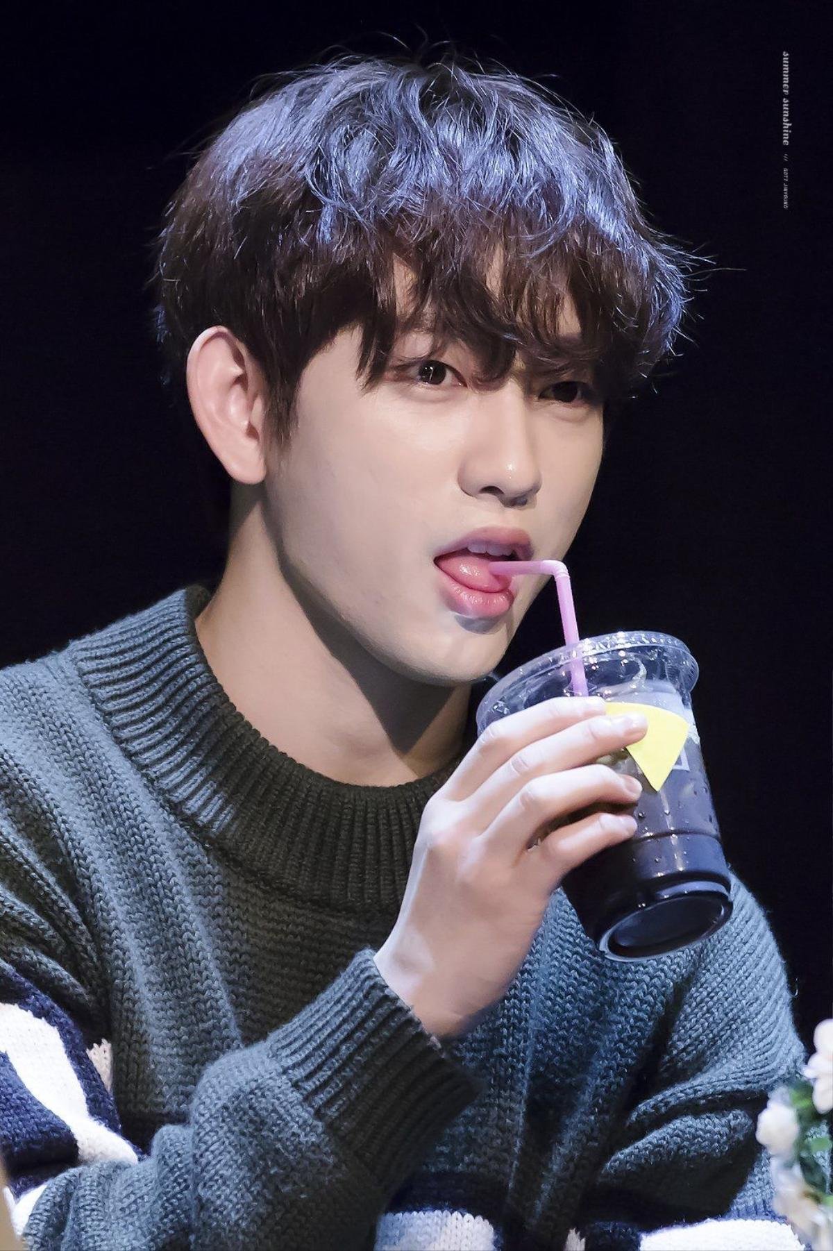 Jinyoung (GOT7), những màn trêu chọc fan và khoảnh khắc làm nên thương hiệu 'thánh troll' Ảnh 2