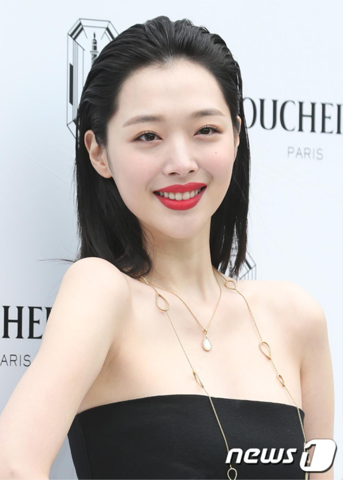 Sulli sang chảnh quyến rũ, đọ sắc với mỹ nhân 41 tuổi - Kim Ha Neul, khán giả Hàn nói gì? Ảnh 13