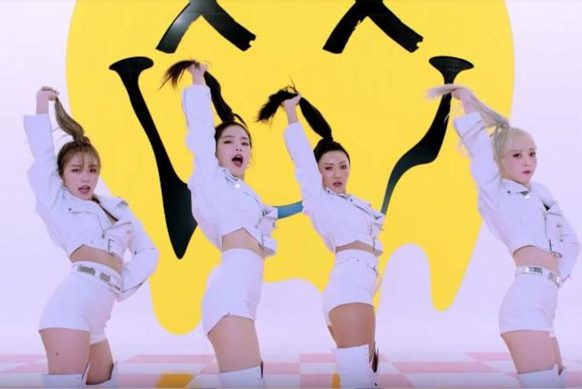 Thanh lọc tâm hồn giữa 'bão drama': MV comeback 'Con cò bé bé' từ MAMAMOO Ảnh 2