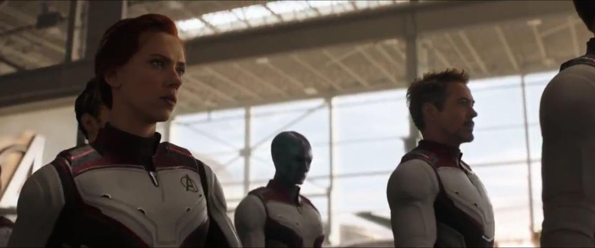 'Endgame' tung trailer ôn lại ký ức Avengers, xác nhận Captain Marvel tham chiến, Thanos 'anh đang ở đâu đấy anh'? Ảnh 34