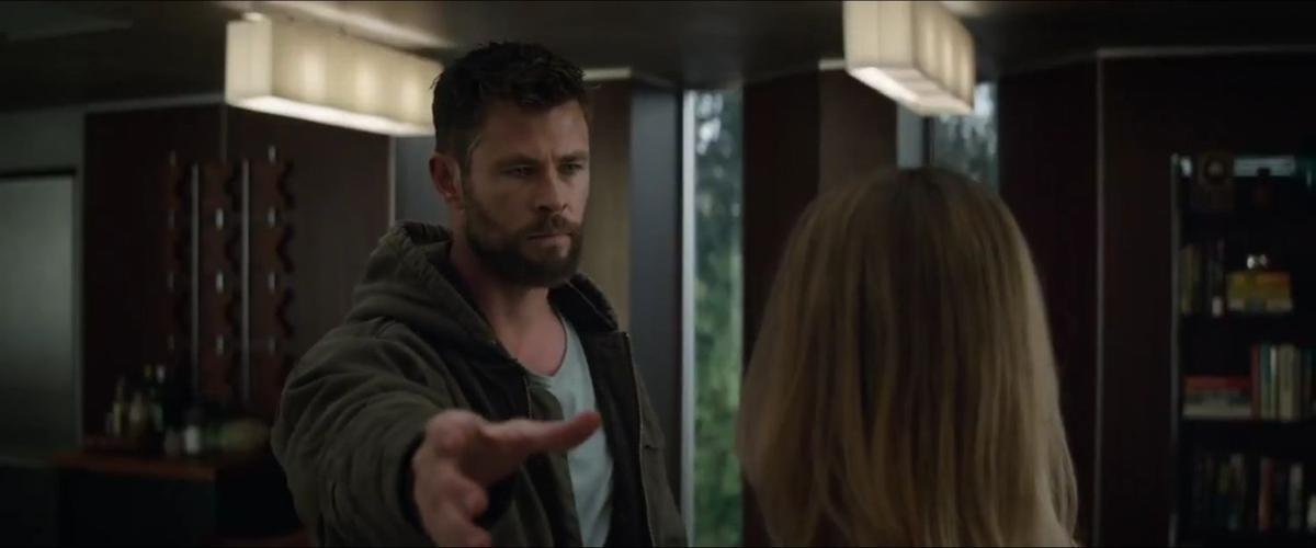 'Endgame' tung trailer ôn lại ký ức Avengers, xác nhận Captain Marvel tham chiến, Thanos 'anh đang ở đâu đấy anh'? Ảnh 41