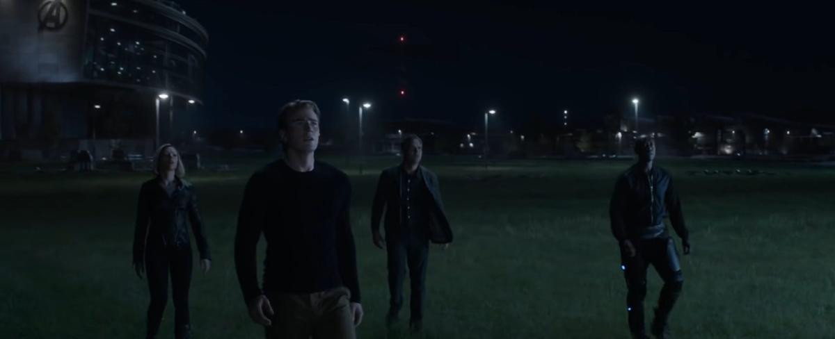 Mổ xẻ trailer mới nhất 'Avengers: Endgame' để tìm những thông tin và câu hỏi dành cho fan Ảnh 4