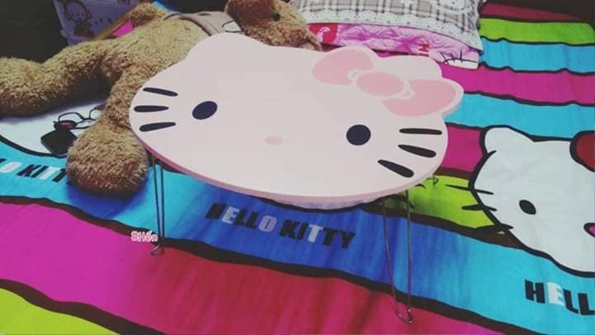 Cô gái cuồng Kitty: Thiệp cưới in hình Kitty hồng còn ‘lầy lội’ mong quý khách tặng quà Hello Kitty thay cho mừng phong bì Ảnh 11