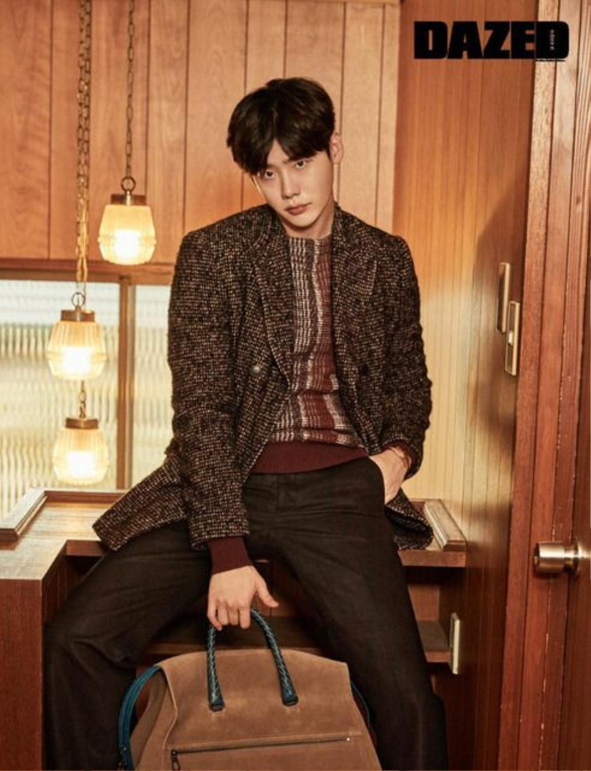 Trong lúc đang nhập ngũ, hình xăm của Lee Jong Suk chụp cho tạp chí Ceci 2014 bỗng gây sốt trở lại Ảnh 10