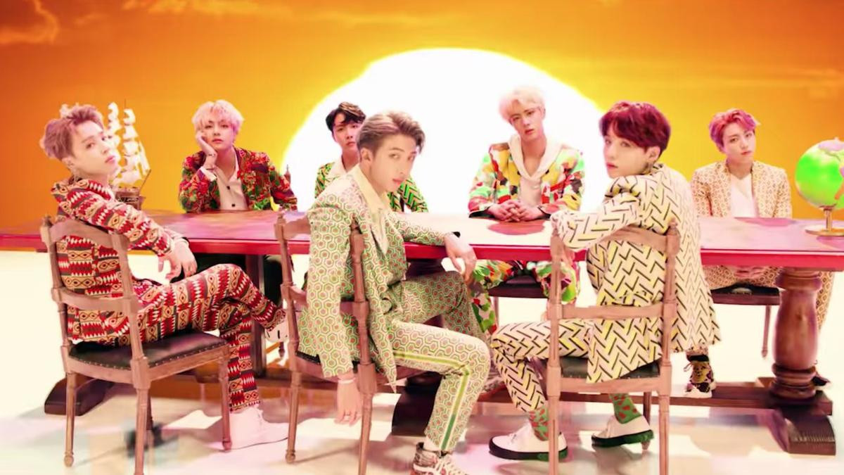 BTS xứng đáng danh hiệu 'Ông hoàng MV Kpop' với thành tích mới siêu ấn tượng Ảnh 2