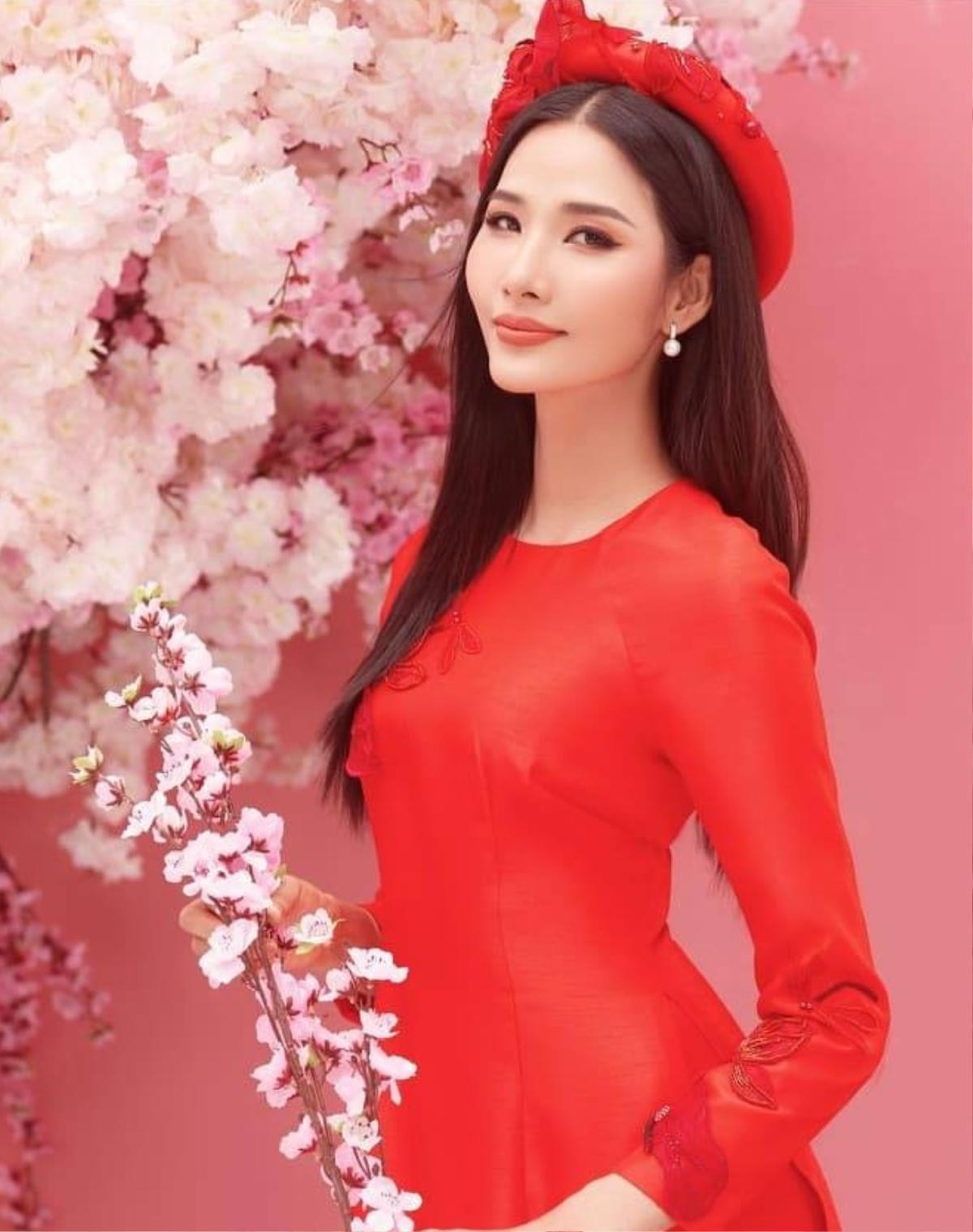 Phản ứng đáng yêu của Hoàng Thùy khi 'lần thứ n' được xem là Miss Universe Vietnam 2019! Ảnh 3