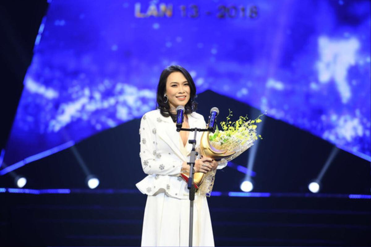 Vpop tuần qua: Hương Giang chiếm trọn 'spotlight' và ồn ào quanh Cống hiến 2019 Ảnh 8