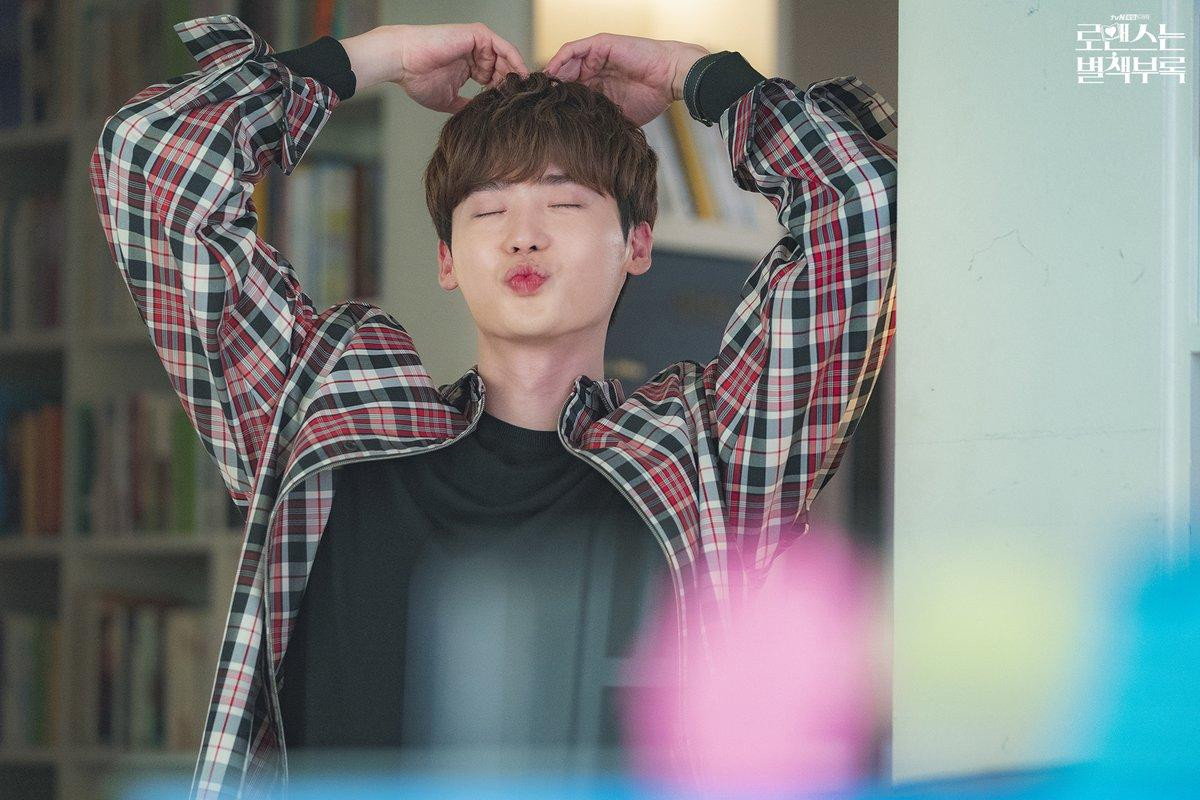 ‘Người duy nhất bên em’ không thể vượt qua rating 50% khi kết thúc - ‘Phụ lục tình yêu’ của Lee Jong Suk - Lee Na Young đạt rating cao nhất Ảnh 2