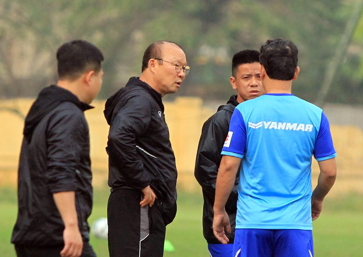 NÓNG: Ông Park bất ngờ loại sớm 'Vua dội bom' Vleague và 5 tuyển thủ U23 Ảnh 1