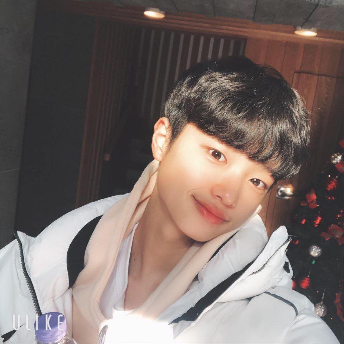 PRODUCE X 101 'một lần chơi lớn' khi công bố center mới trông không khác gì… học sinh tiểu học! Ảnh 5