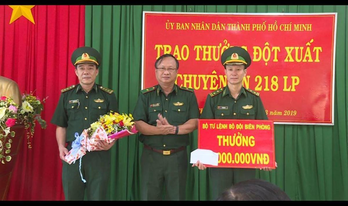 Thưởng nóng 100 triệu đồng cho các đơn vị phá chuyên án 300kg ma túy đá xuyên quốc gia Ảnh 2