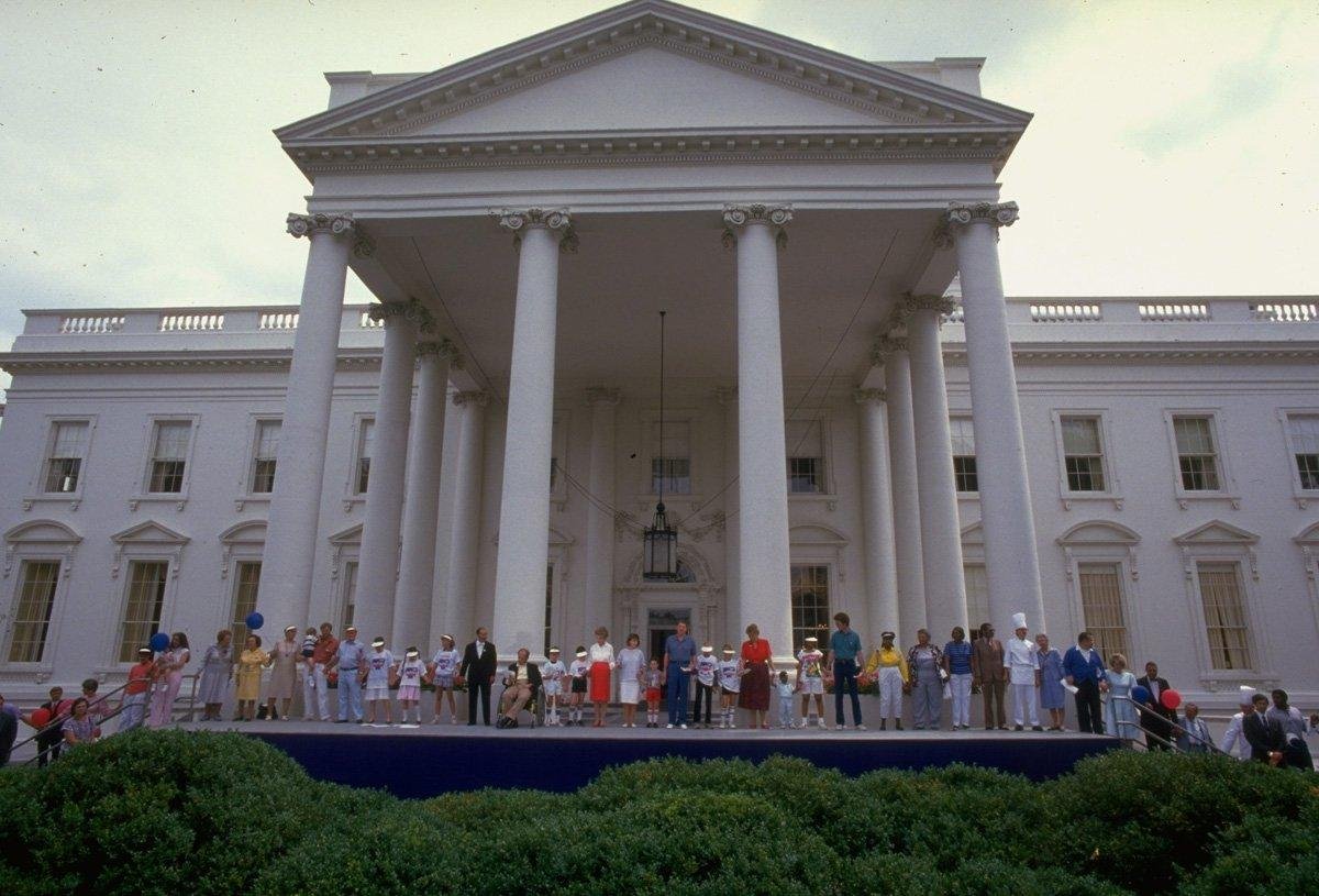 Phong trào Hands Across America 1986 được ẩn dụ trong phim kinh dị 'Us - Chúng ta' Ảnh 2