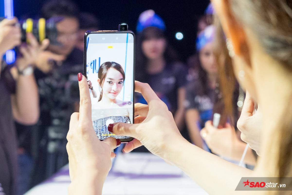 Vivo V15 ra mắt tại Việt Nam: Thiết kế toàn màn hình, camera selfie 'tàng hình' độc đáo 32MP Ảnh 2