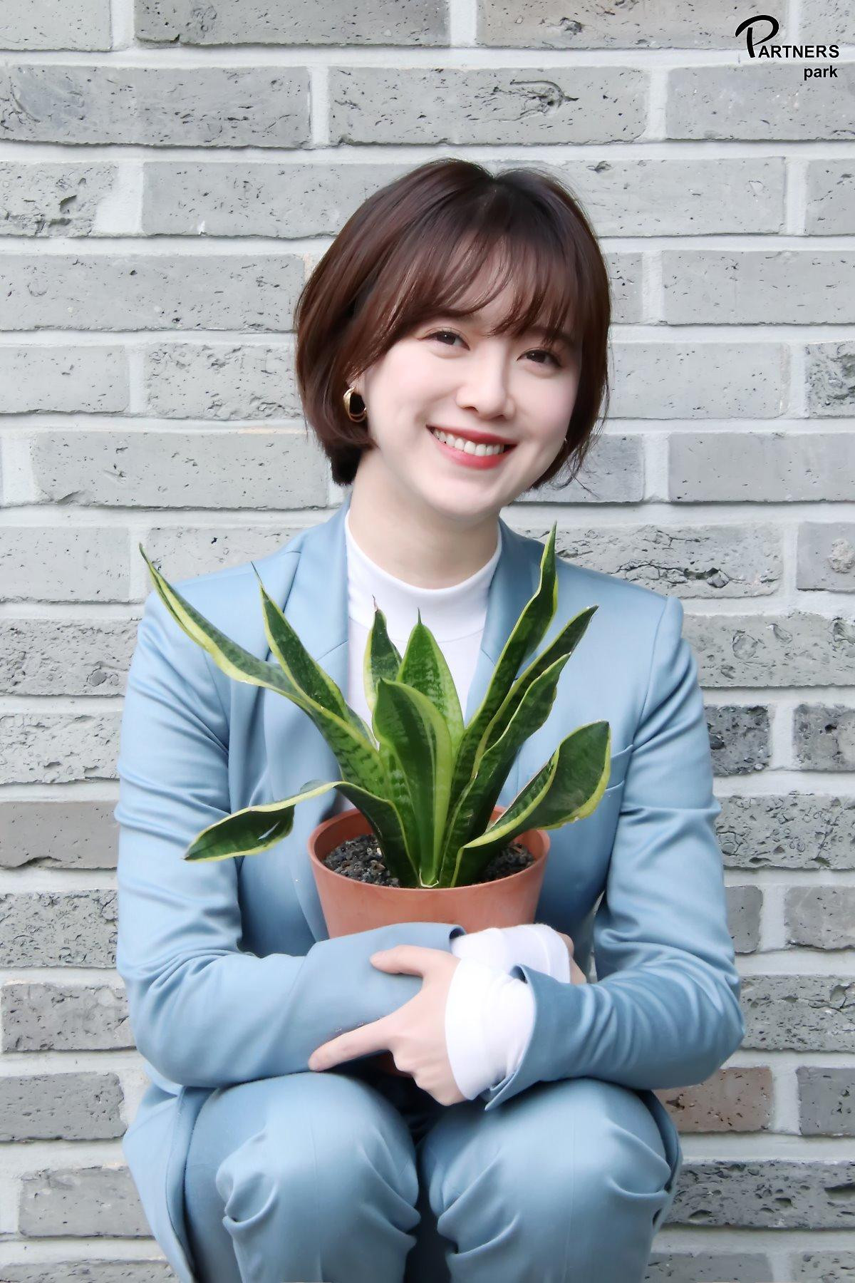 'Nàng cỏ' Goo Hye Sun trẻ đẹp bấp chấp tựa gái 18, tỏa sáng trong hành trình tình nguyện ở Châu Phi Ảnh 25