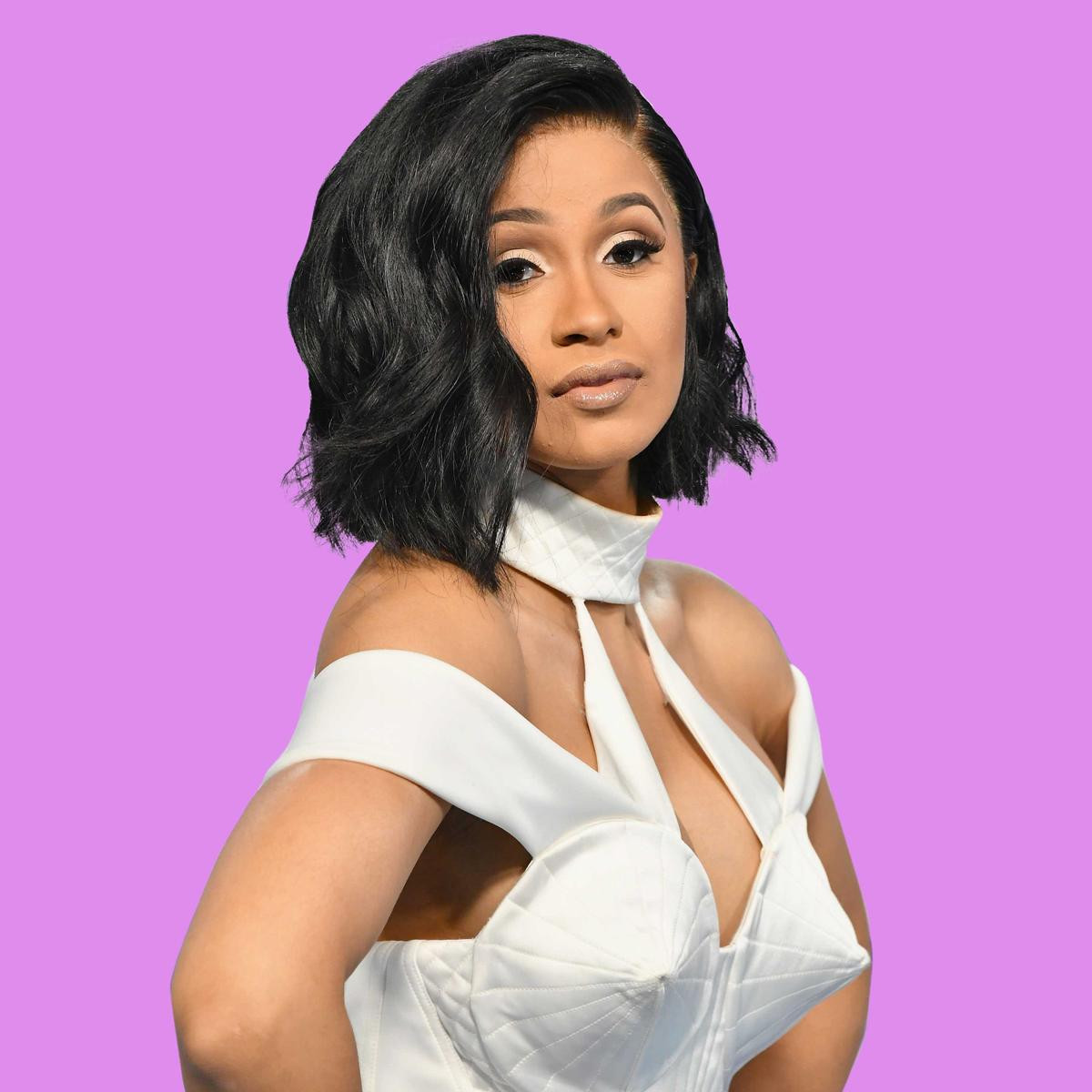 Bằng hành động này, sự nghiệp âm nhạc của Cardi B đang tự 'chuốc thù' với diva Mariah Carey? Ảnh 1