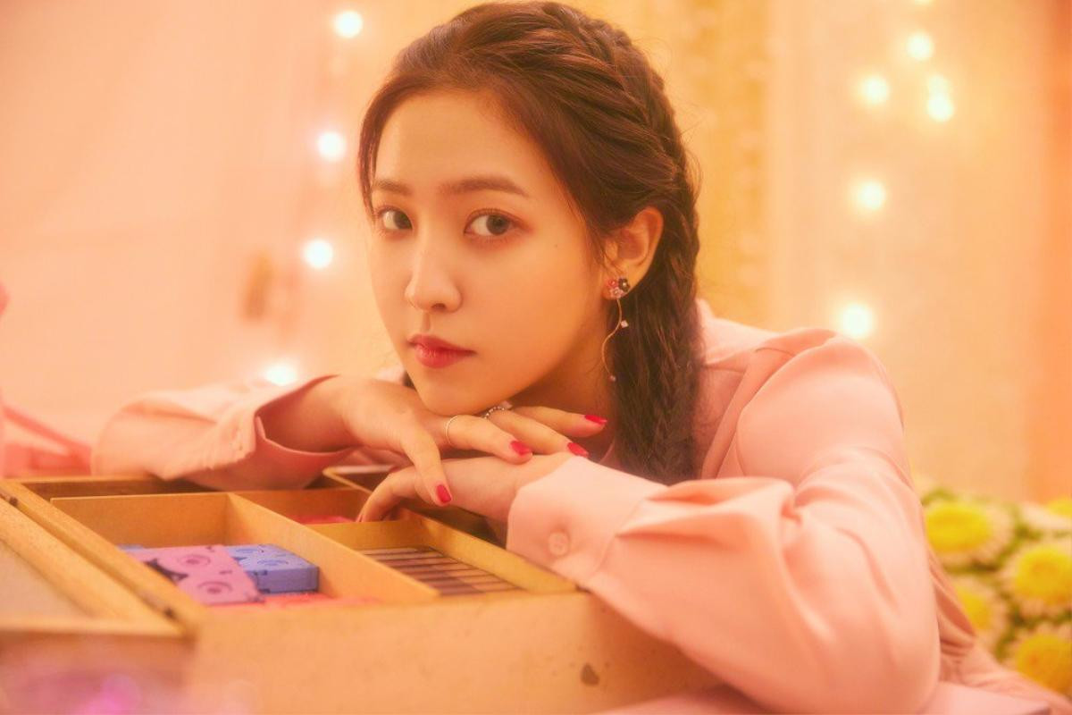 Bản solo mới nhất từ Yeri (Red Velvet): Có một chi tiết nghẹn ngào gợi nhắc Jonghyun (SHINee) Ảnh 1