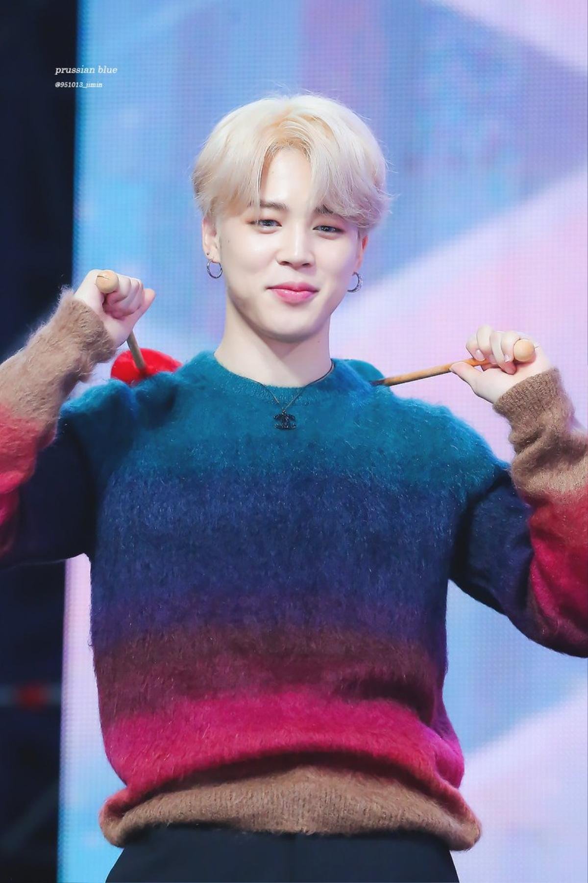 Jimin 'tắc kè hoa' của BTS có khả năng chinh phục mọi màu tóc với vẻ ngoài điển trai 'bất chấp' Ảnh 22