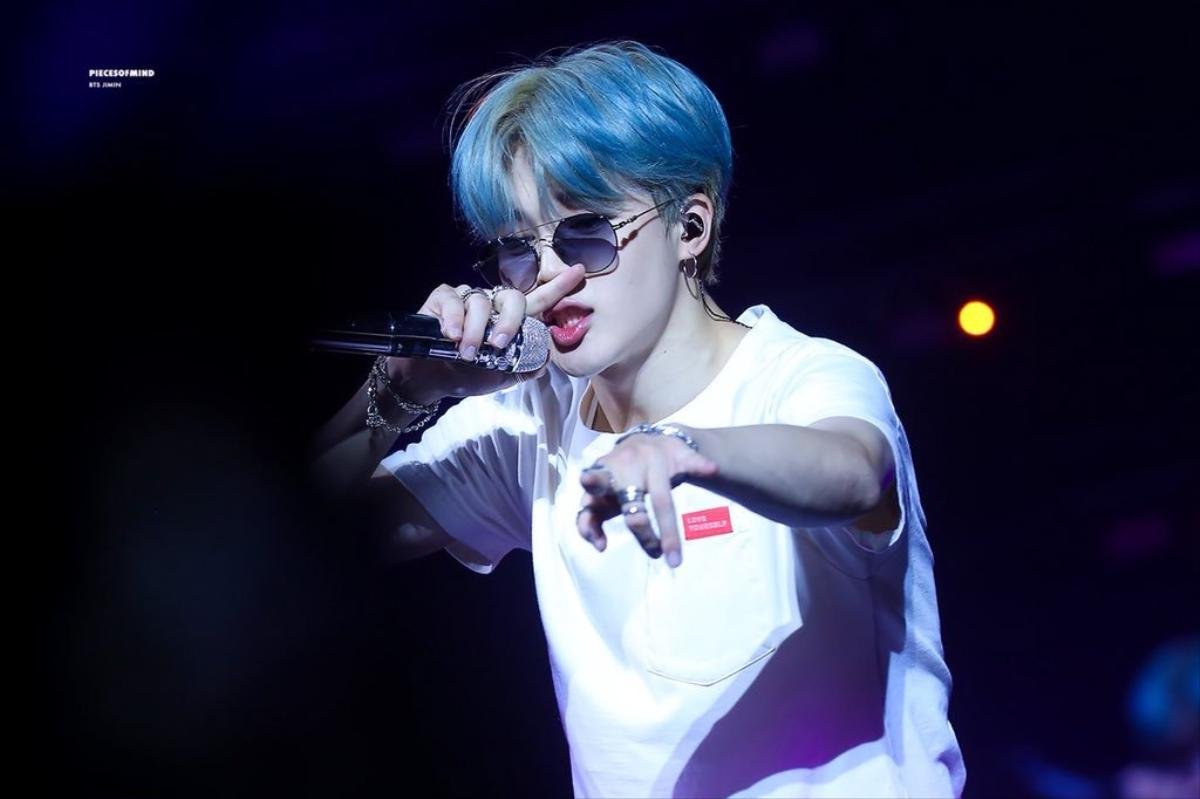 Jimin 'tắc kè hoa' của BTS có khả năng chinh phục mọi màu tóc với vẻ ngoài điển trai 'bất chấp' Ảnh 16