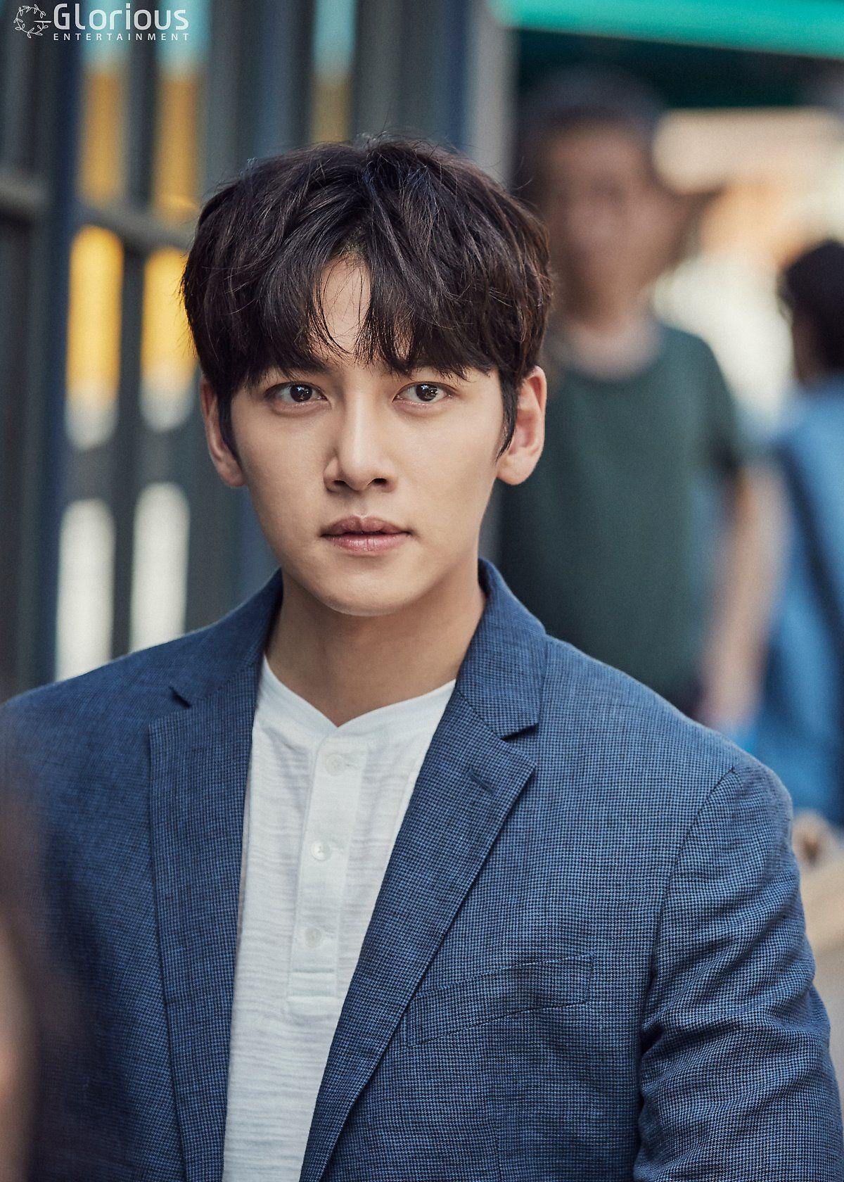 Mặc phủ nhận, Ji Chang Wook bị fan 'ném đá': Nghiện club, thân với Lee Jong Hyun và Choi Jong Hoon Ảnh 5